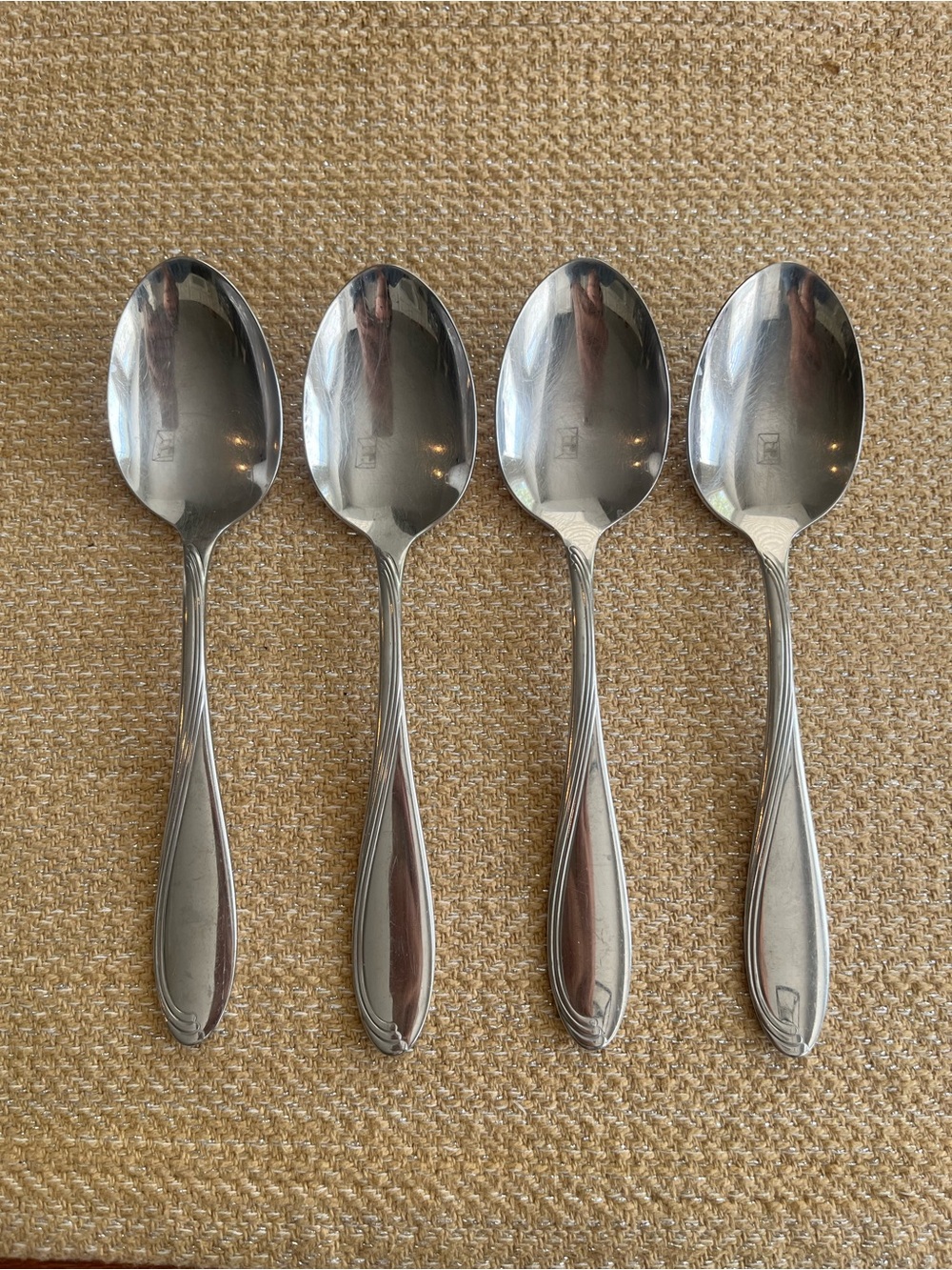 Oneida CAMBER CRESTA Windswept Scroll Stainless Flatware - Soup Spoons (4)